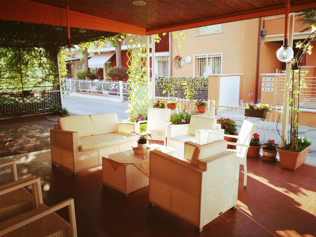 Hotel Simon Rimini Exterior photo
