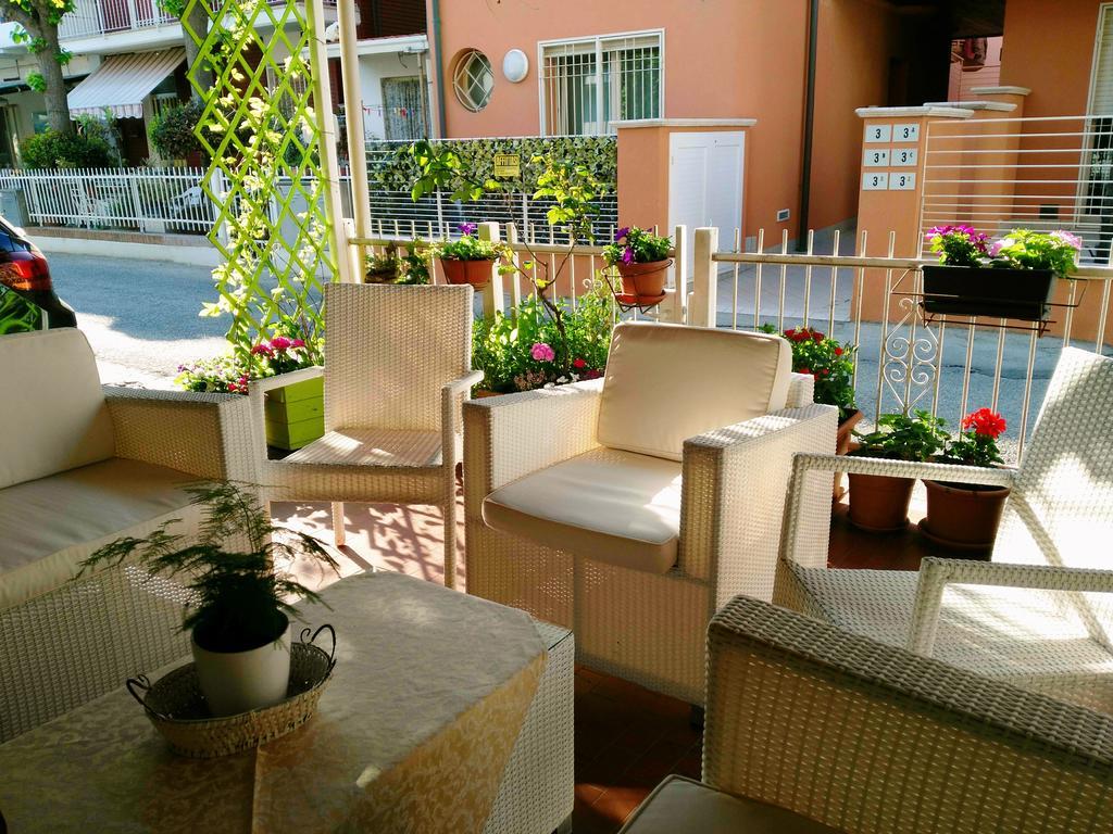 Hotel Simon Rimini Exterior photo